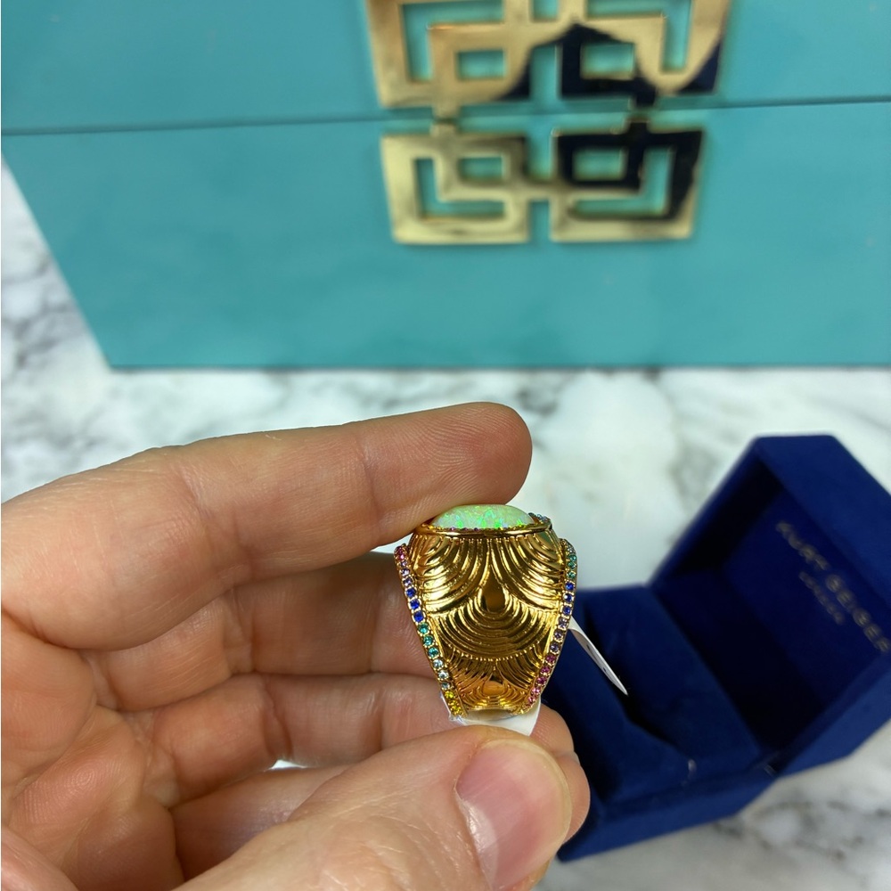 NIB Brand New Kurt Geiger London Opal & Pave Crystal Gold Cocktail Ring Size 7 - Picture 4 of 6